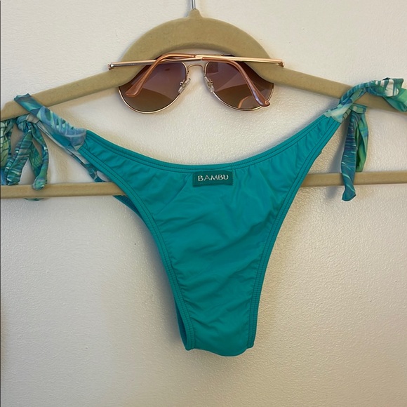 Bambu | Teal and Leaf Print Bikini Set Size Medium - Picture 5 of 8